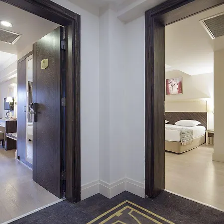 Aydinbey Queen's Palace & Hotel