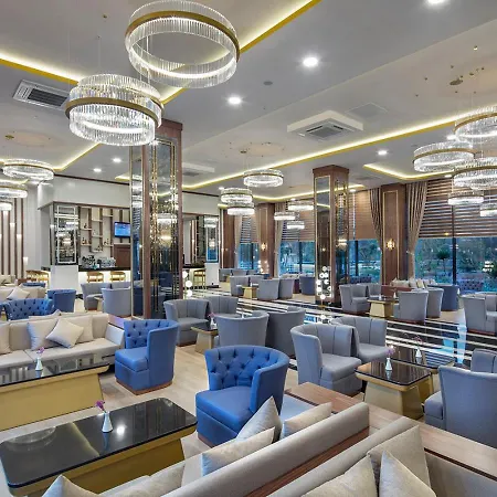 Aydinbey Queen's Palace & 5* Belek